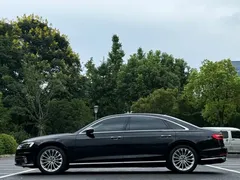 2021 Audi A8L 50 TFSI quattro, чёрный — фото 3
