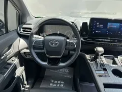 2023 Toyota Sienna 2.5L Hybrid Premium — фото 8