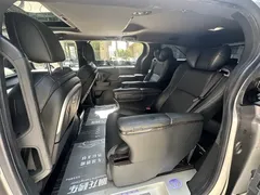 2023 Toyota Sienna 2.5L Hybrid Premium — фото 11