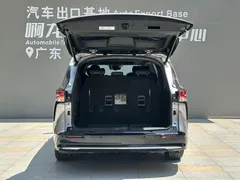 2023 Toyota Sienna 2.5L Hybrid Premium — фото 16
