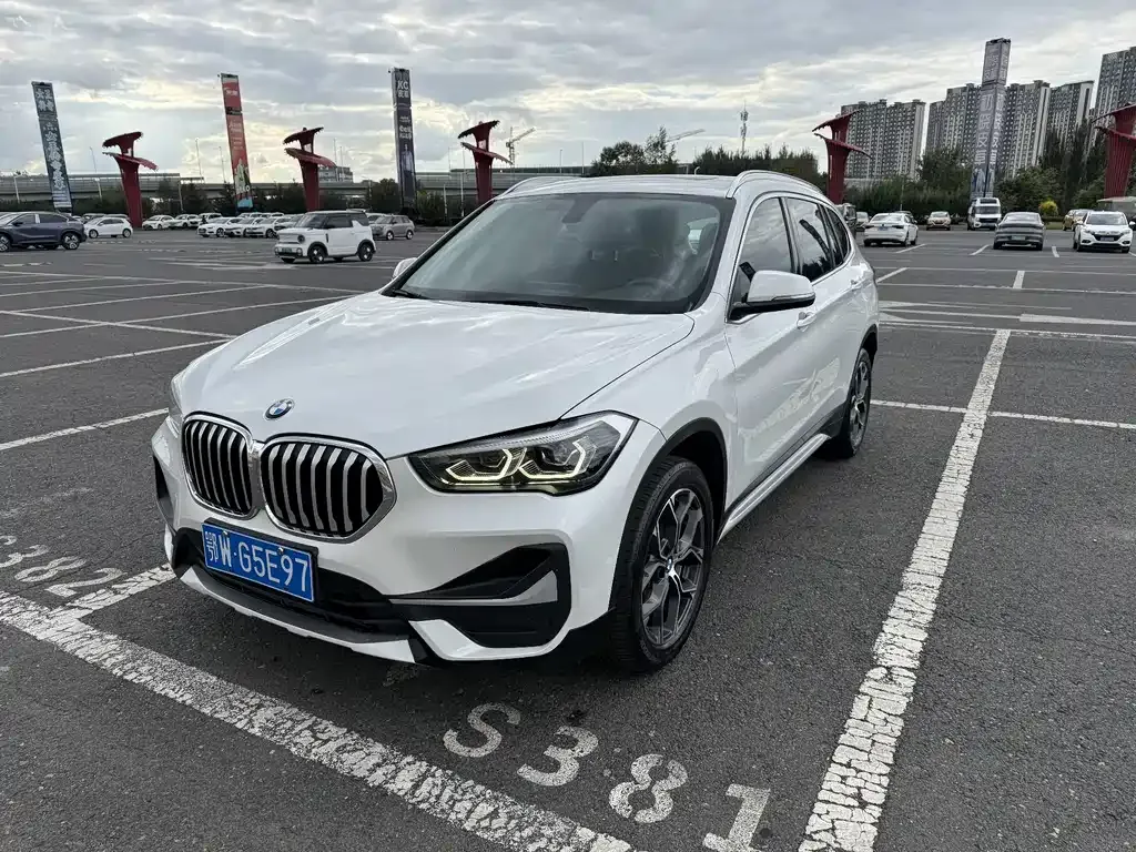 2021 BMW X1