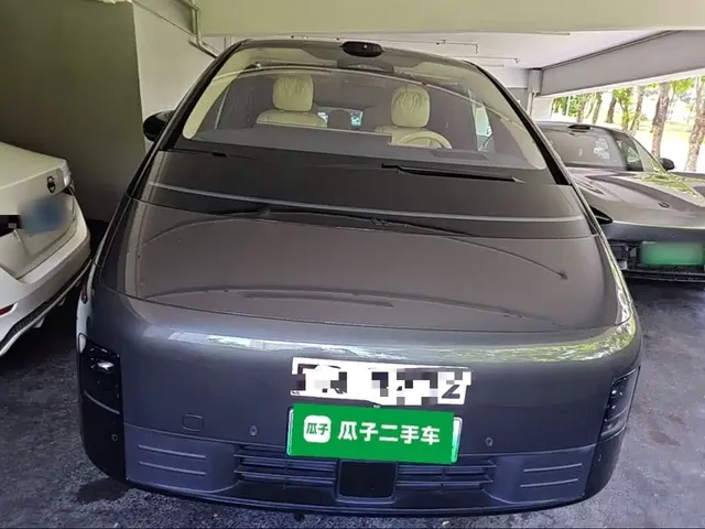 2025 Li Auto MEGA Home