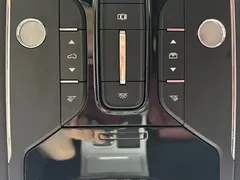 2023 Jetour X70 PLUS 1.5T DCT PRO 7, белый — фото 14