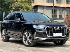 2021 Audi Q7 55 TFSI quattro S line, чёрный — фото 3