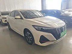 2022 Changan Eado PLUS 1.4T GDI DCT Premium, белый — фото 4
