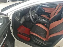 2022 Changan Eado PLUS 1.4T GDI DCT Premium, белый — фото 16