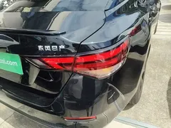 2022 Nissan Sylphy 1.6L XL CVT, чёрный — фото 8