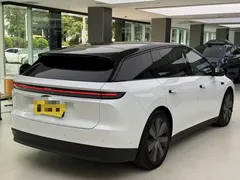 2025 Li Auto i6 4WD, белый — фото 3