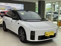 2025 Li Auto i6 4WD, белый — фото 5