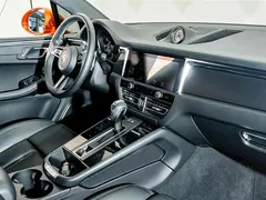 2022 Porsche Macan 2.0T — фото 17