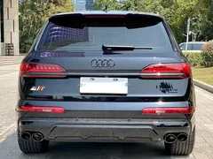 2021 Audi Q7 55 TFSI quattro S line, чёрный — фото 4