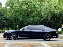 2021 BMW 7 Series 730Li M, чёрный — фото 4
