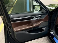 2021 BMW 7 Series 730Li M, чёрный — фото 7