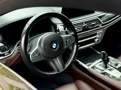 2021 BMW 7 Series 730Li M, чёрный — фото 12