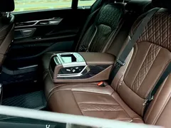 2021 BMW 7 Series 730Li M, чёрный — фото 18