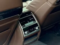 2021 BMW 7 Series 730Li M, чёрный — фото 19