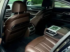 2021 BMW 7 Series 730Li M, чёрный — фото 20