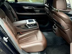 2021 BMW 7 Series 730Li M, чёрный — фото 24