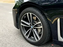 2021 BMW 7 Series 730Li M, чёрный — фото 32