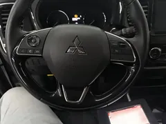 2021 Mitsubishi Outlander 2.0L 2WD 5, белый — фото 11