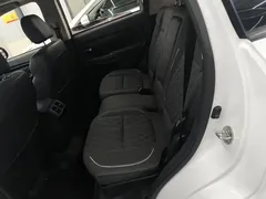 2021 Mitsubishi Outlander 2.0L 2WD 5, белый — фото 17