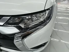 2021 Mitsubishi Outlander 2.0L 2WD 5, белый — фото 24