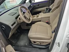 2025 Li Auto i6 2WD Standard, белый — фото 15