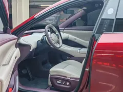 2026 Xiaomi YU7 4WD GT — фото 9