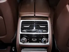 2019 BMW 7 Series 7 730Li, чёрный — фото 33