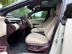 2023 Zeekr X RWD ME 5-seat, белый — фото 4
