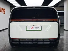 2025 Li Auto MEGA Ultra Smart Refresh, белый — фото 5