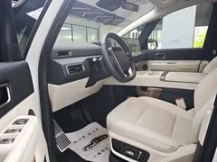 2025 Li Auto MEGA Ultra Smart Refresh, белый — фото 8