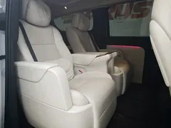 2025 Li Auto MEGA Ultra Smart Refresh, белый — фото 11