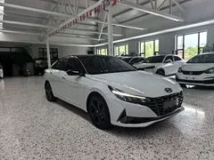 2022 Hyundai Elantra 1.5L CVT 20, белый — фото 3
