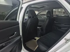 2022 Hyundai Elantra 1.5L CVT 20, белый — фото 12