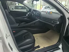 2022 Hyundai Elantra 1.5L CVT 20, белый — фото 20