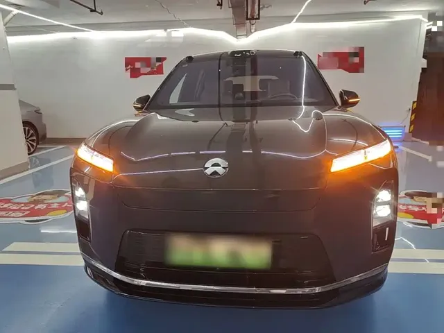 2026 Nio ES8 6-seat Executive Luxury