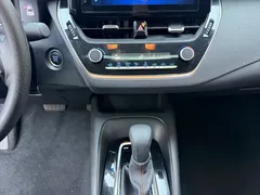 2021 Toyota Corolla 1.2T S-CVT Elite Plus, белый — фото 12