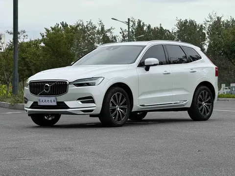 2021 Volvo XC60 T5 4WD Luxury