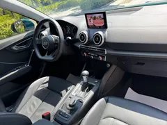 2022 Audi Q2L 35 TFSI Fashion Sport, синий — фото 23