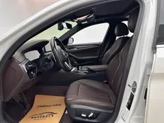2021 BMW 5 Series 5 530Li M, белый — фото 8