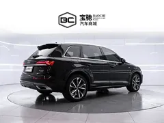 2023 Audi Q7 55 TFSI quattro S line, чёрный — фото 3
