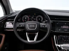 2023 Audi Q7 55 TFSI quattro S line, чёрный — фото 7