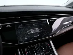 2023 Audi Q7 55 TFSI quattro S line, чёрный — фото 8