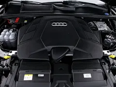 2023 Audi Q7 55 TFSI quattro S line, чёрный — фото 21