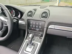 2022 Porsche 718 Boxster 2.0T — фото 10