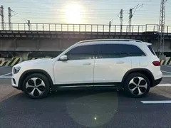 2022 Mercedes-Benz GLB 200, белый — фото 3