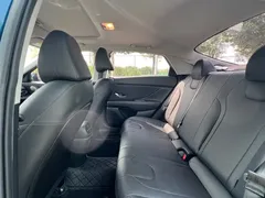 2022 Hyundai Elantra 1.5L CVT LUX Premium, синий — фото 9