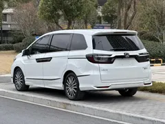 2022 Honda Elysion 2.0L e:HEV Supreme, белый — фото 8