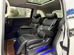 2022 Honda Elysion 2.0L e:HEV Supreme, белый — фото 11